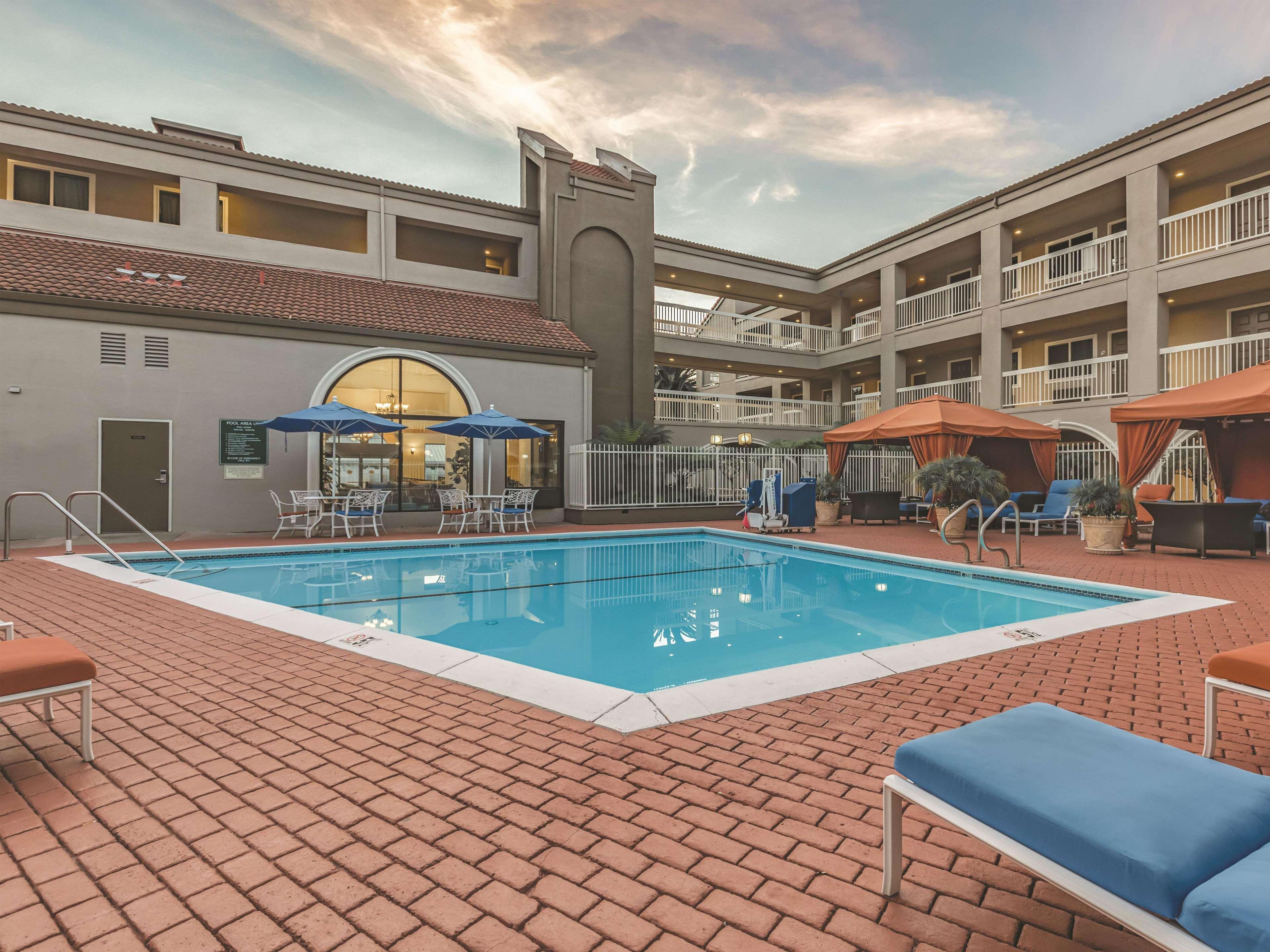 La Quinta By Wyndham San Francisco Airport West Hotel Millbrae Ngoại thất bức ảnh